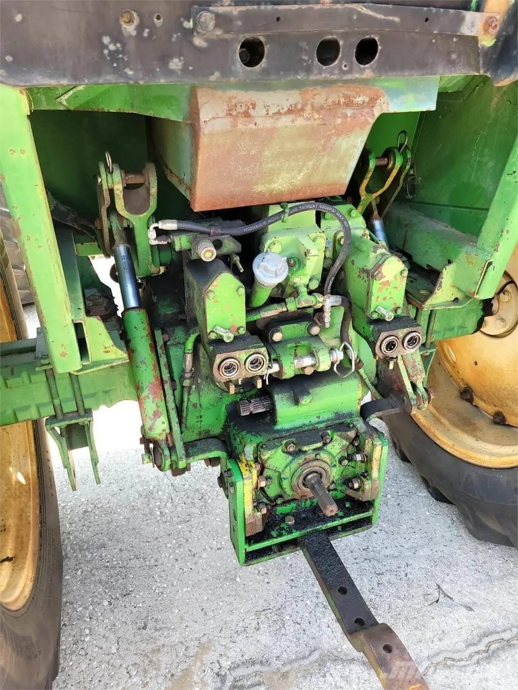 John Deere 4230 曳引機