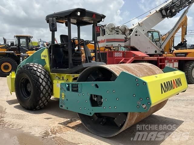 Ammann ARS 110 單輪滾壓機