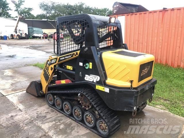 ASV RT-25 滑移轉向裝載機