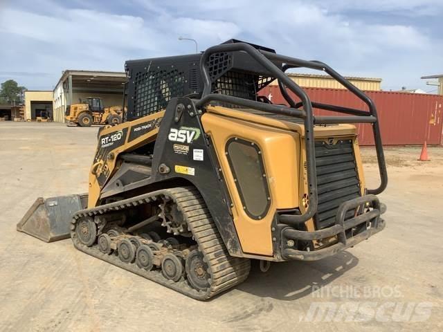 ASV RT120 滑移轉向裝載機