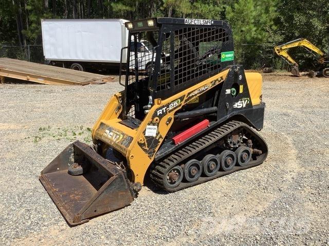 ASV RT25 滑移轉向裝載機