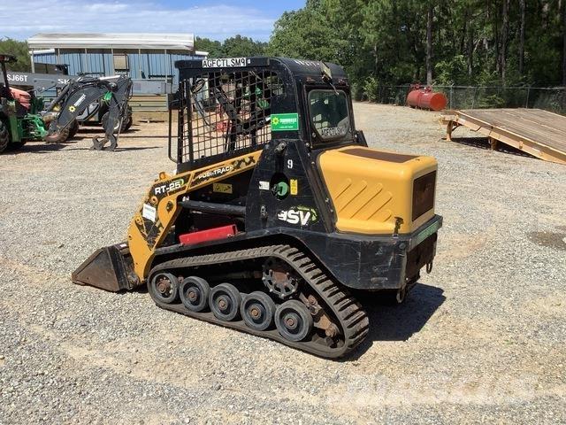 ASV RT25 滑移轉向裝載機