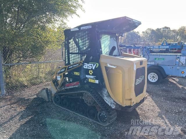 ASV RT40 滑移轉向裝載機