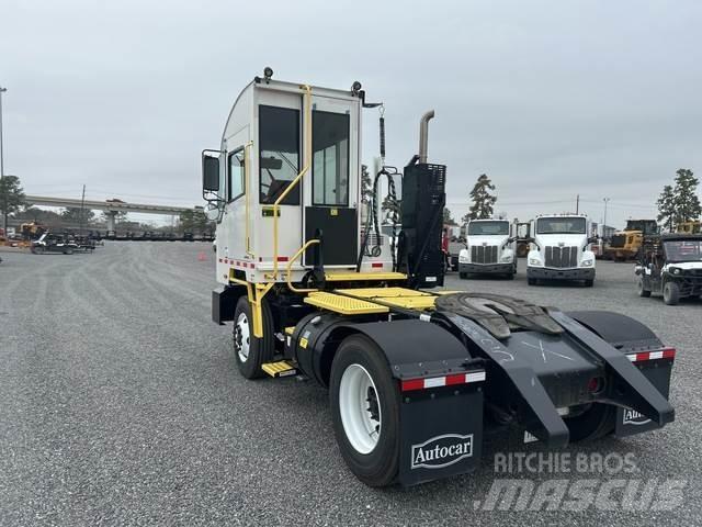 Autocar ACTT42 終端式曳引機