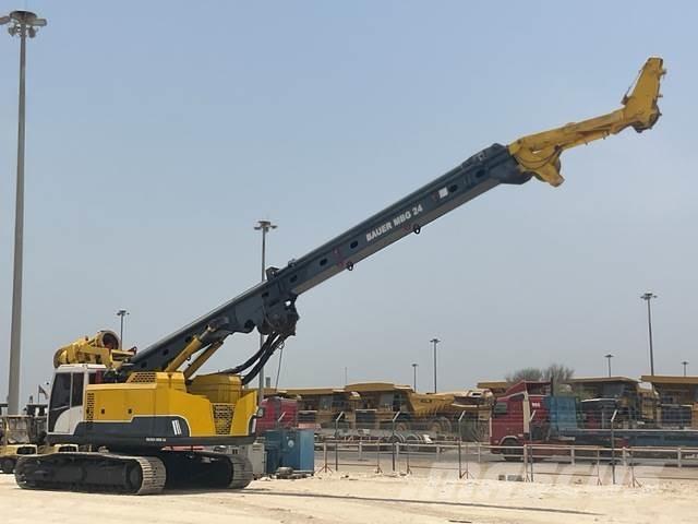 Bauer MBG24 重型鑽孔機