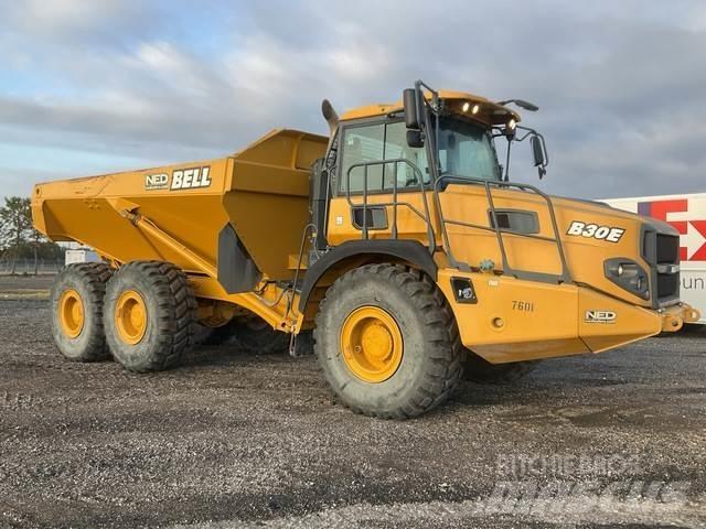 Bell B30E 鉸接式起吊車