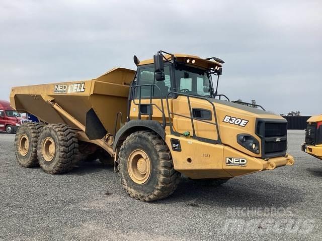 Bell B30E 鉸接式起吊車