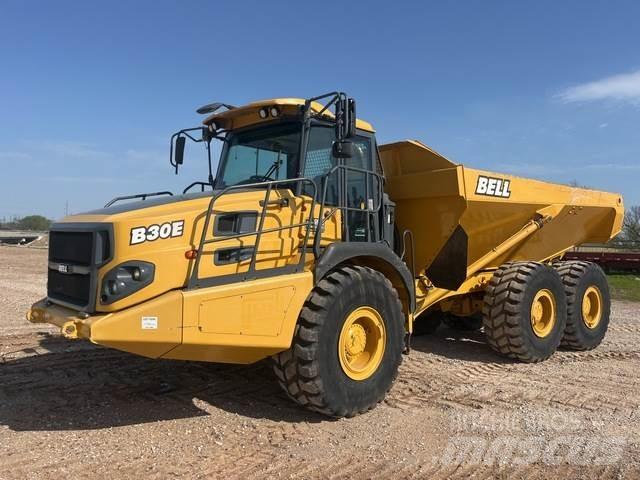 Bell B30E 鉸接式起吊車