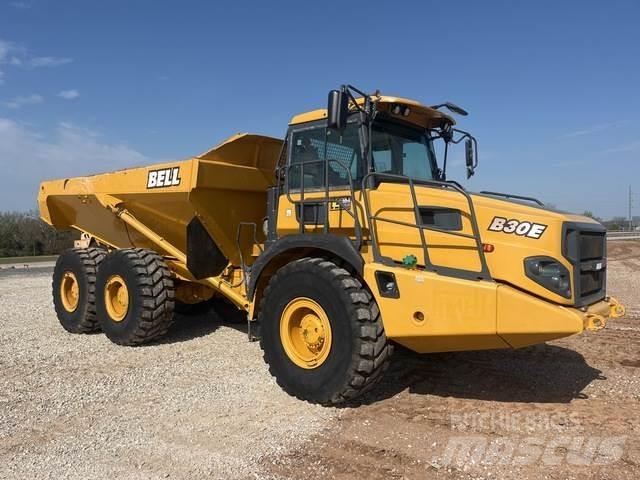 Bell B30E 鉸接式起吊車