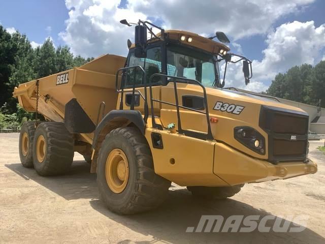 Bell B30E 鉸接式起吊車