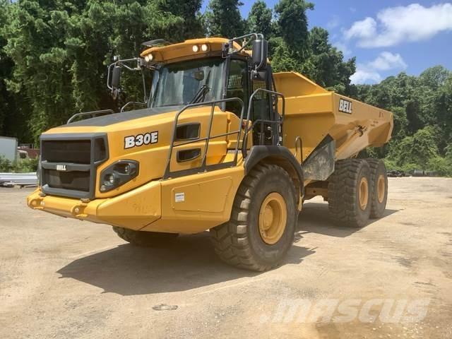 Bell B30E 鉸接式起吊車