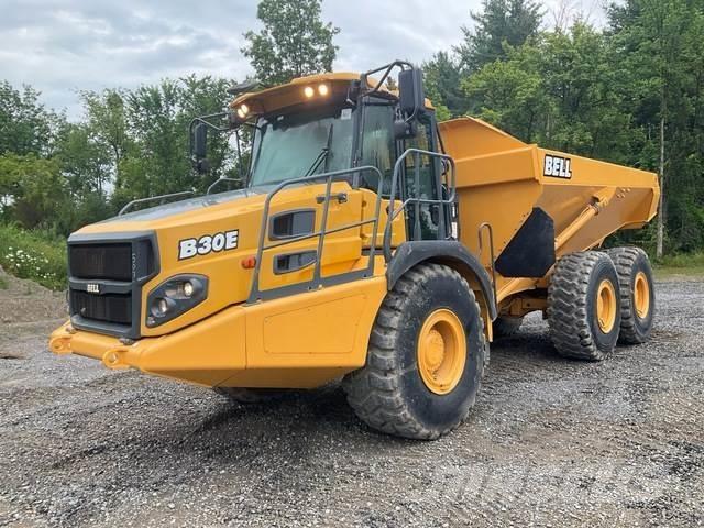 Bell B30E 鉸接式起吊車