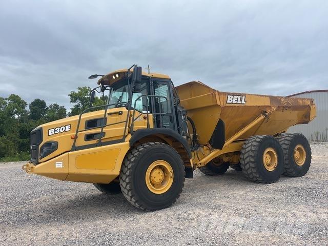 Bell B30E 鉸接式起吊車