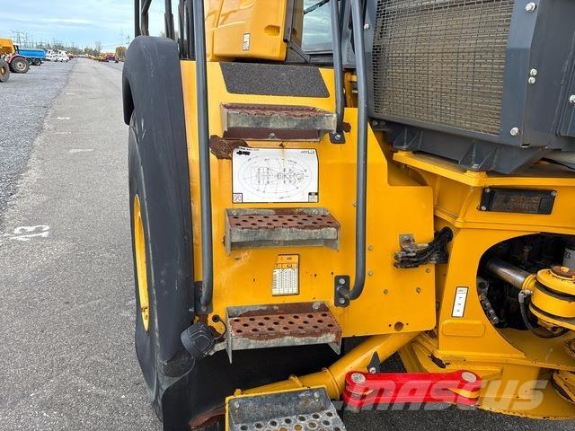 Bell B45E 鉸接式起吊車