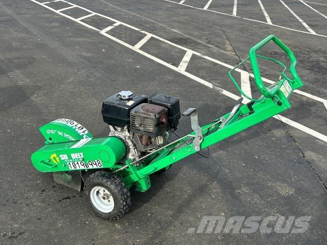 Blue Bird SG13 樹樁破碎機