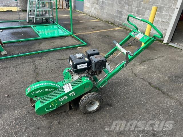 Blue Bird SG13 樹樁破碎機