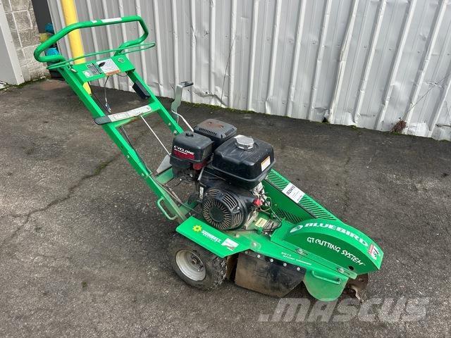 Blue Bird SG13 樹樁破碎機