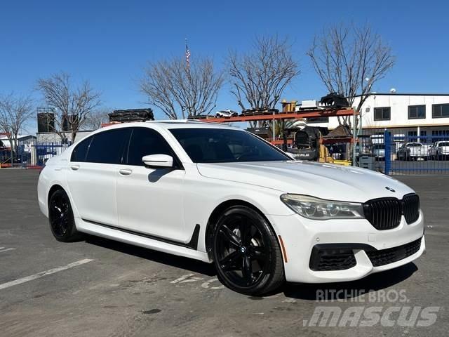 BMW 750I 汽車
