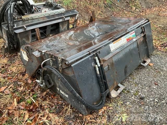 Bobcat  掃倉機