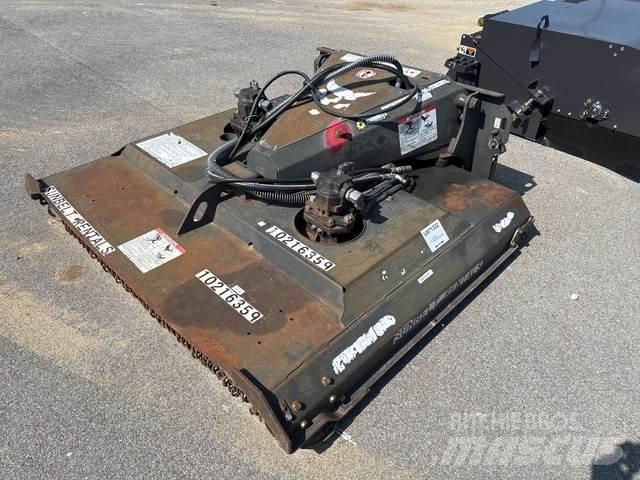 Bobcat  騎乘式割草機