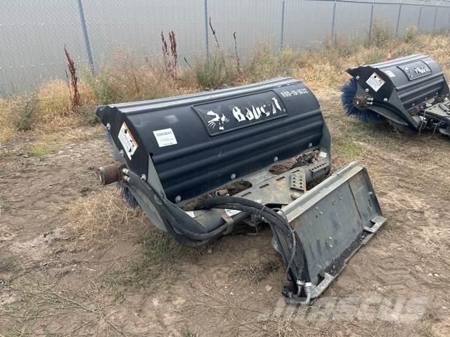 Bobcat  掃倉機