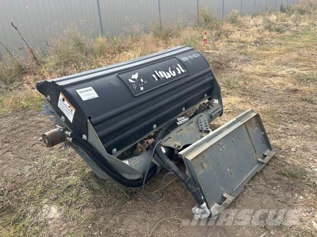 Bobcat  掃倉機