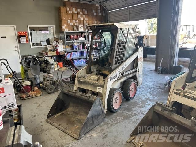 Bobcat 463 滑移轉向裝載機