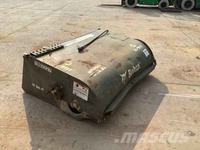 Bobcat 6707144 掃倉機