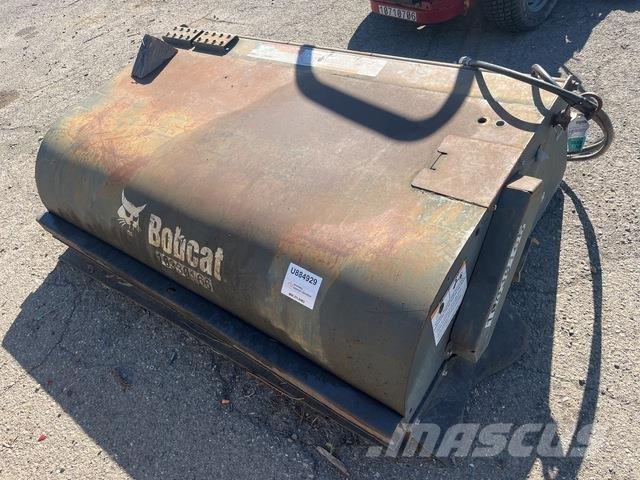 Bobcat 72 掃倉機
