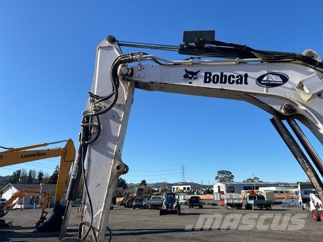 Bobcat E63 小型挖土機/掘鑿機<7t(小型挖掘機)