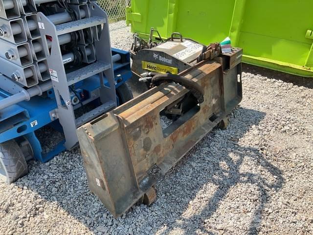 Bobcat M7019 其他