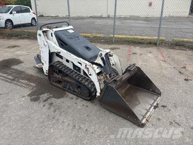 Bobcat MT55 滑移轉向裝載機