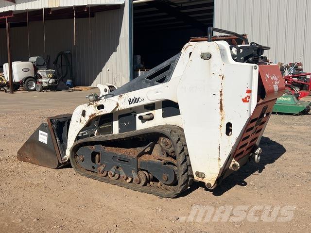 Bobcat MT55 滑移轉向裝載機