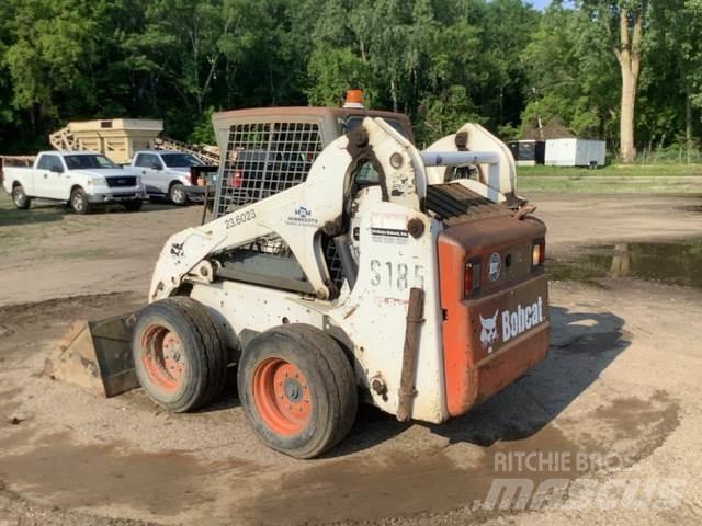 Bobcat S185 滑移轉向裝載機