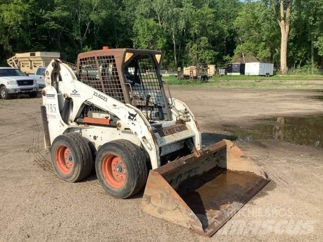 Bobcat S185 滑移轉向裝載機
