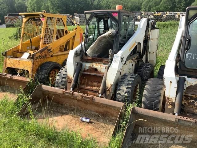Bobcat S250 滑移轉向裝載機