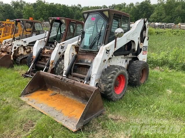 Bobcat S250 滑移轉向裝載機