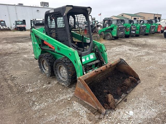 Bobcat S450 滑移轉向裝載機