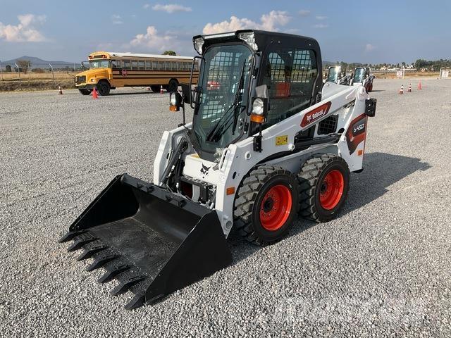 Bobcat S450 滑移轉向裝載機