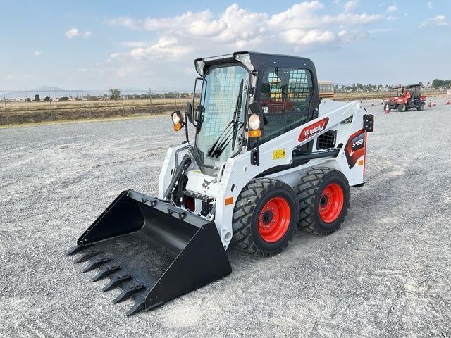 Bobcat S450 滑移轉向裝載機