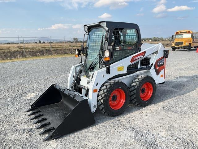 Bobcat S450 滑移轉向裝載機