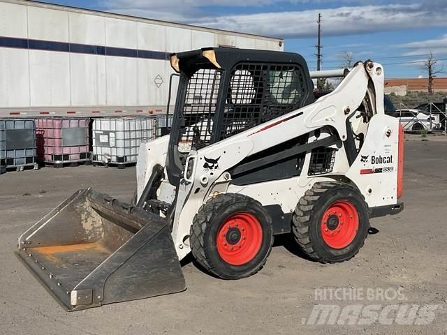 Bobcat S530 滑移轉向裝載機