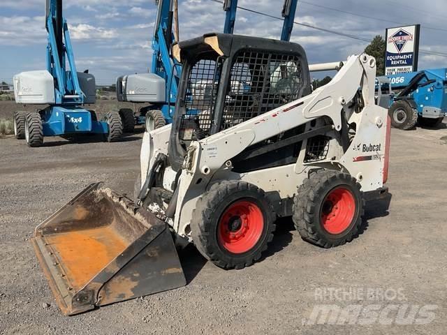 Bobcat S530 滑移轉向裝載機