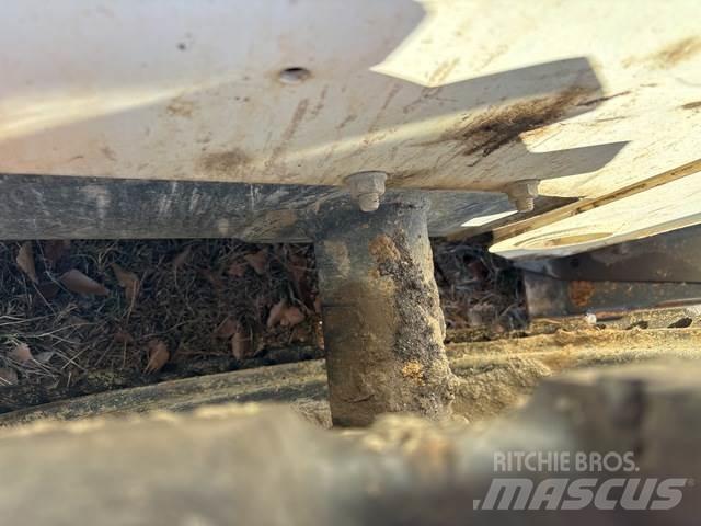 Bobcat S550 滑移轉向裝載機