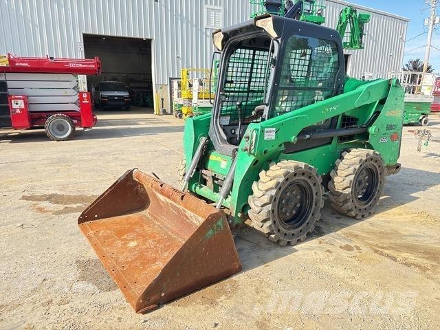 Bobcat S550 滑移轉向裝載機