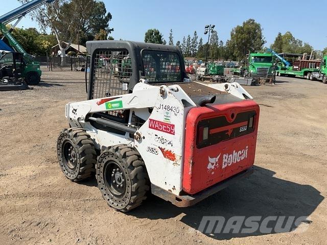 Bobcat S550 滑移轉向裝載機