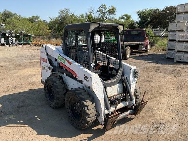 Bobcat S550 滑移轉向裝載機