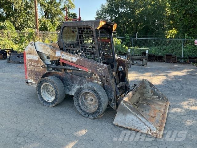 Bobcat S550 滑移轉向裝載機