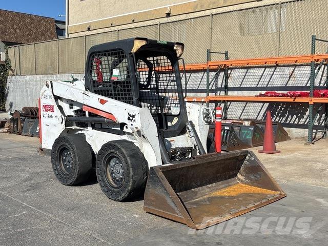 Bobcat S550 滑移轉向裝載機