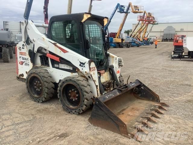 Bobcat S570 滑移轉向裝載機